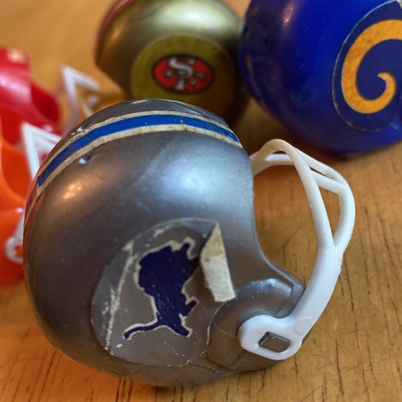 Miniature Plastic Football Helmet NFL - Picture 6 of 7
